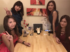 What Is PARTY GIRL?いつもと違う女子会をしたいなら、PARTY GIRLで！おしゃれなレンタルスペースを使えば、お料理やデコレーションを自由に演出できるのであなただけのオリジナルパーティーが実現します！お家でもレストランでもカラオケでもない、レンタルスペースで新しい体験をぜひ！